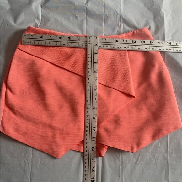🌸 TopShop Petite Pink Mini Skort - Size 6, Elevate Your Summer or Party Look!🌸 - Picture 12 of 12